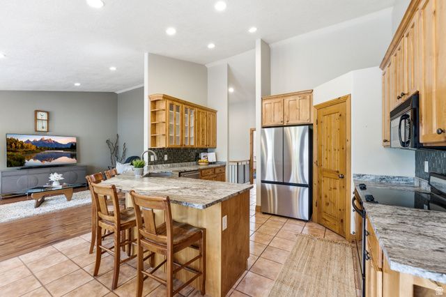 1172 W KRISTELDELL CT, Murray, UT 84123