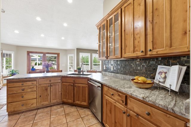 1172 W KRISTELDELL CT, Murray, UT 84123