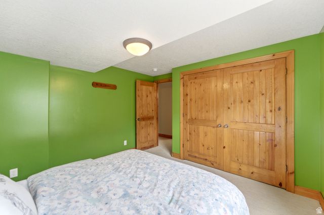 1172 W KRISTELDELL CT, Murray, UT 84123
