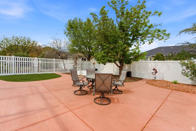 1172 W KRISTELDELL CT, Murray, UT 84123