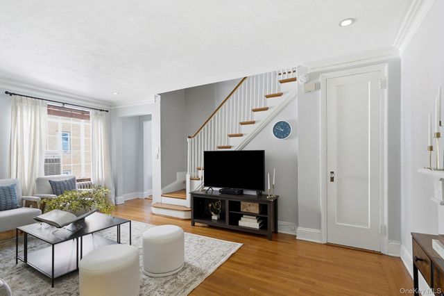 20 N Broadway K351, White Plains, NY 10601