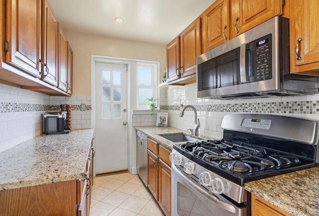 20 N Broadway K351, White Plains, NY 10601