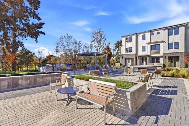 1112 Juana Court, Palo Alto, CA 94303