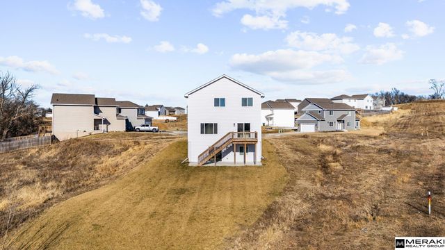 7802 N 94th Circle, Omaha, NE 68122