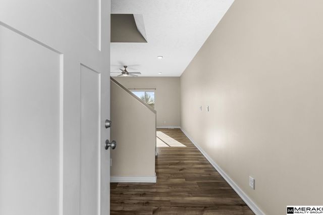 7802 N 94th Circle, Omaha, NE 68122