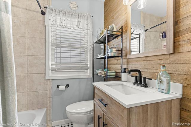 18295 Henry Street, Melvindale, MI 48122