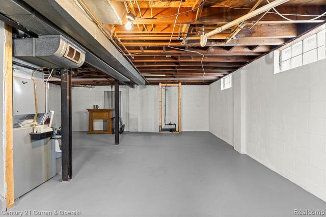 18295 Henry Street, Melvindale, MI 48122