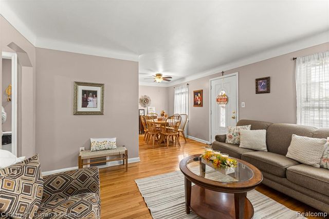 18295 Henry Street, Melvindale, MI 48122