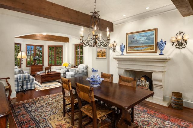 8010 Grand Avenue NE, Bainbridge Island, WA 98110