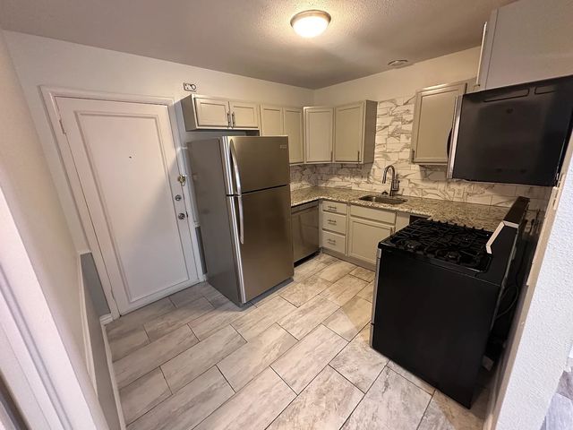4031 Cole Avenue F, Dallas, TX 75204