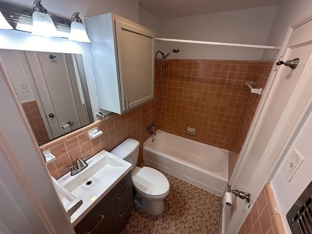 4031 Cole Avenue F, Dallas, TX 75204