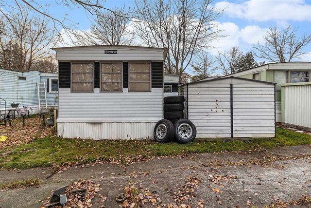 3527 Hoyt Street 81, Norton Shores, MI 49444