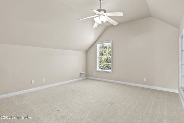 3054 Fallen Wood Ln, La Grange, KY 40031