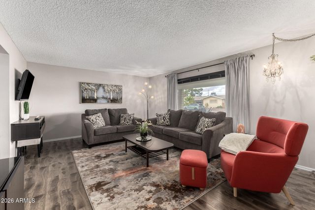 5917 E BOISE Street, Mesa, AZ 85205