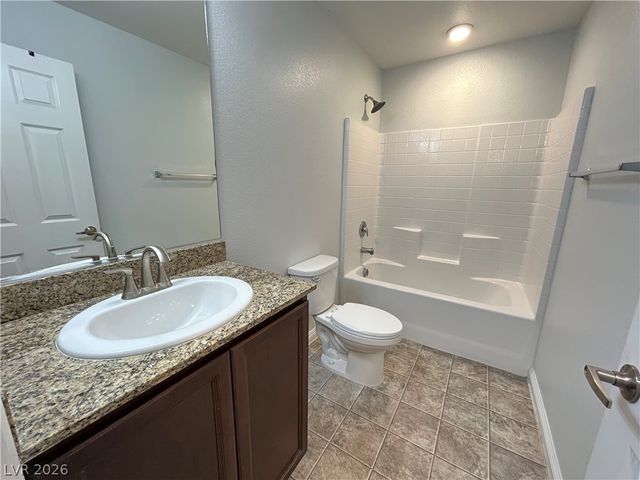 4552 Dover Straight Street, Las Vegas, NV 89115
