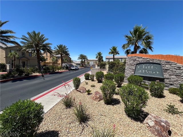 4552 Dover Straight Street, Las Vegas, NV 89115