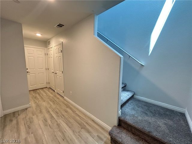 4552 Dover Straight Street, Las Vegas, NV 89115
