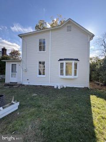 210 CORNWALL ST NW, Leesburg, VA 20176