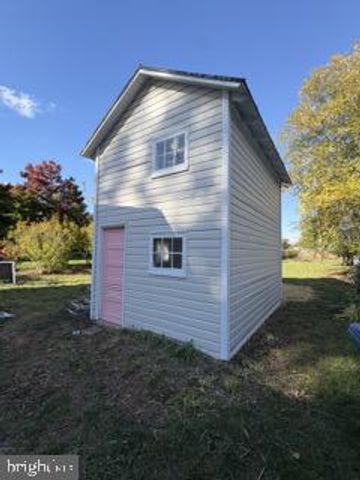 210 CORNWALL ST NW, Leesburg, VA 20176