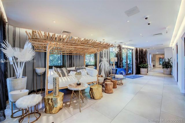 121 NE 34th St 1507, Miami, FL 33137