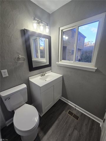 500 Southgate AVE, Virginia Beach, VA 23462