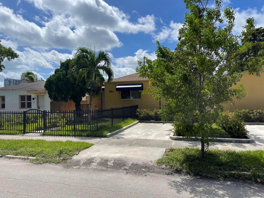 1954 BUCHANAN Street FR, Hollywood, FL 33020