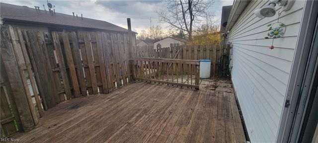 115 Bayberry Lane, Bedford, OH 44146