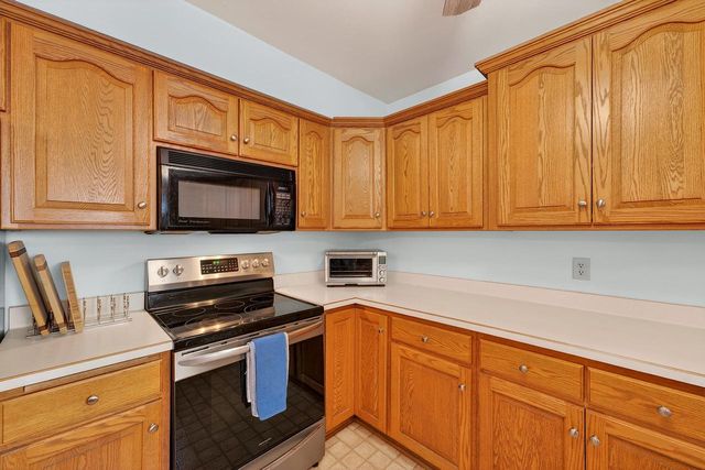 3036 Norman DRIVE, West Bend, WI 53090