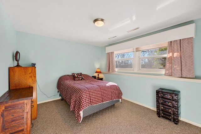 3036 Norman DRIVE, West Bend, WI 53090