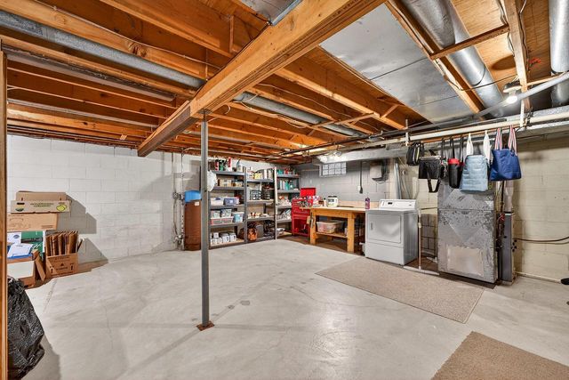 3036 Norman DRIVE, West Bend, WI 53090