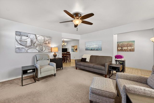 3036 Norman DRIVE, West Bend, WI 53090