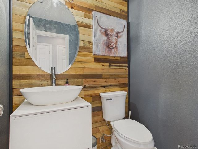 24734 E Gunnison Drive, Aurora, CO 80018