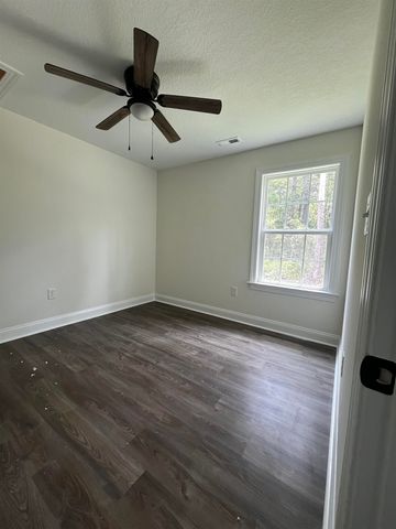 5669 Carriage Rd., Conway, SC 29527