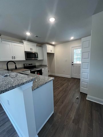 5669 Carriage Rd., Conway, SC 29527