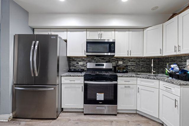 1615 S Komensky Avenue, Chicago, IL 60623