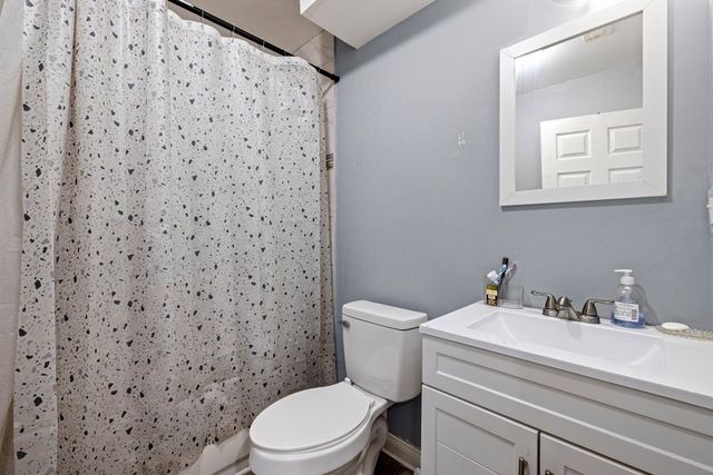 1615 S Komensky Avenue, Chicago, IL 60623