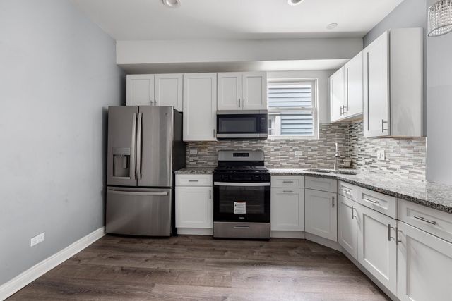1615 S Komensky Avenue, Chicago, IL 60623