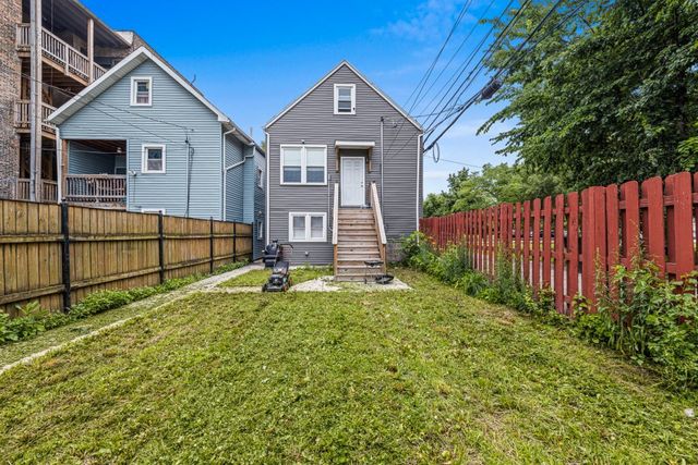 1615 S Komensky Avenue, Chicago, IL 60623