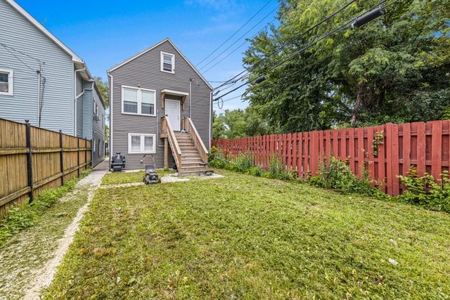 1615 S Komensky Avenue, Chicago, IL 60623
