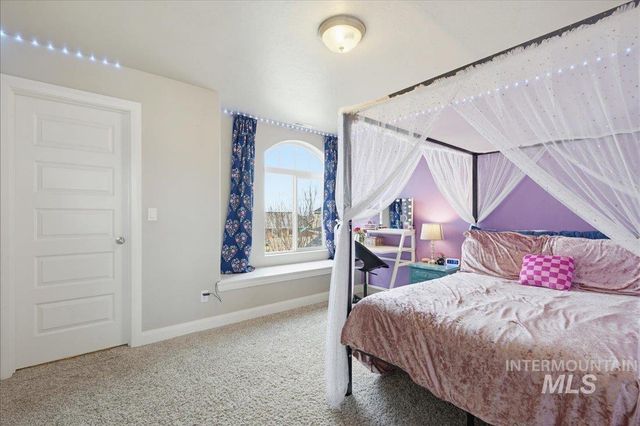 5898 W Bracken Ct, Eagle, ID 83616