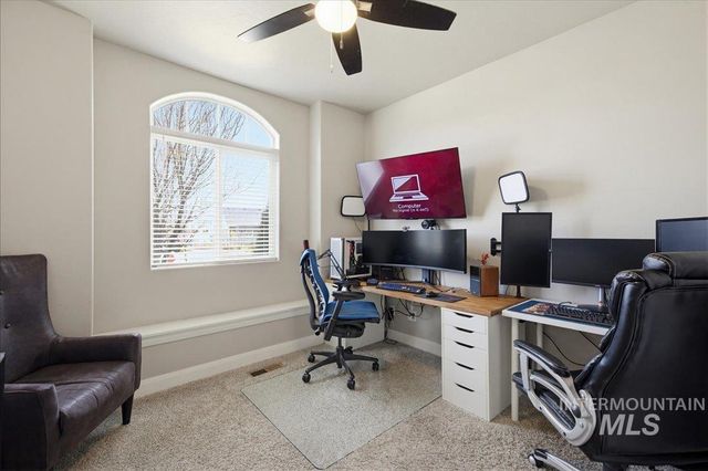 5898 W Bracken Ct, Eagle, ID 83616