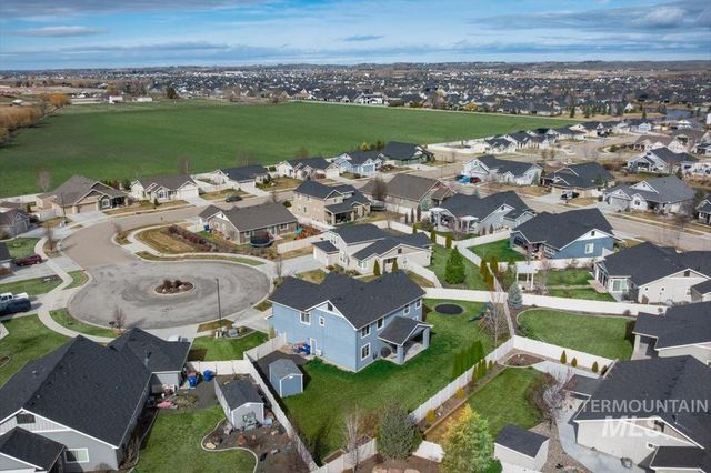 5898 W Bracken Ct, Eagle, ID 83616