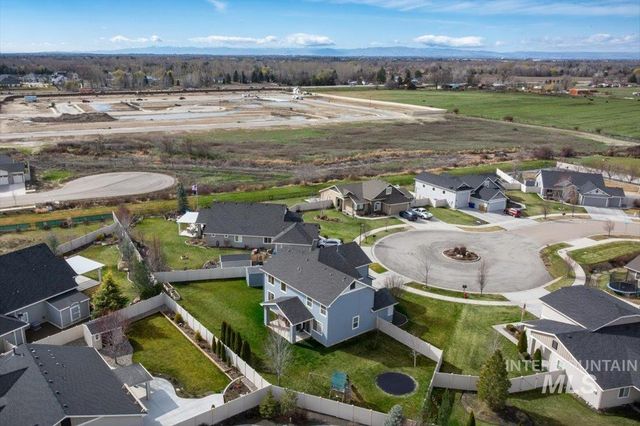 5898 W Bracken Ct, Eagle, ID 83616