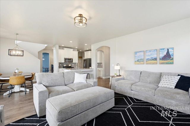 5898 W Bracken Ct, Eagle, ID 83616