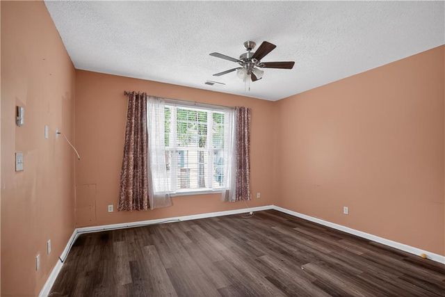2326 Nicole Drive, Hampton, GA 30228