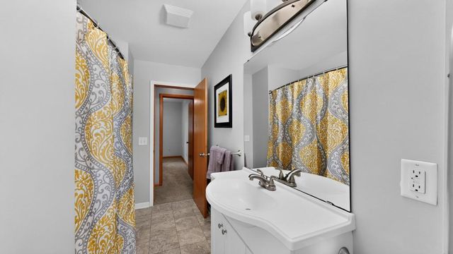 1438 2nd Avenue SW, Rochester, MN 55902