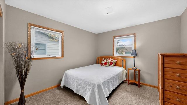 1438 2nd Avenue SW, Rochester, MN 55902