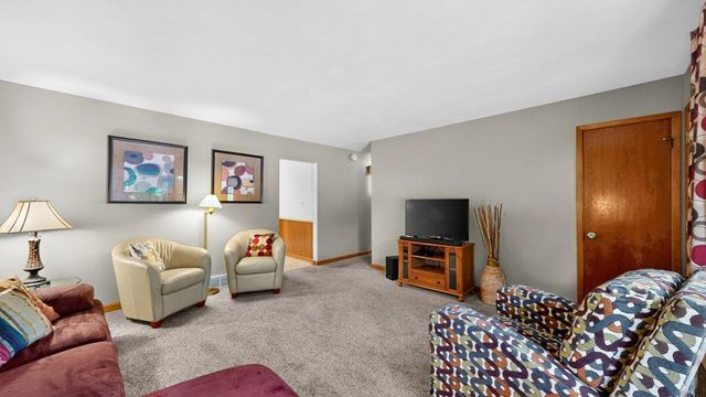 1438 2nd Avenue SW, Rochester, MN 55902