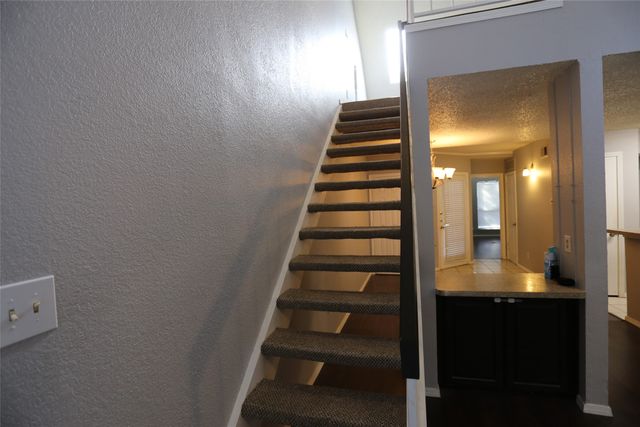 3406 Country Club Drive W 272, Irving, TX 75038