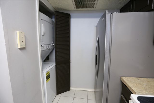 3406 Country Club Drive W 272, Irving, TX 75038